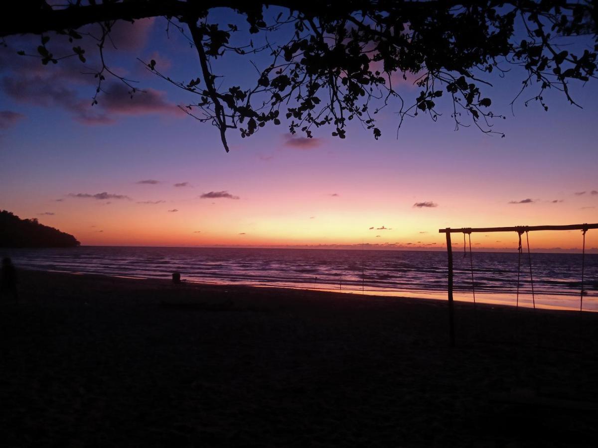 Tumombuvoi Homestay Tiga Papan Εξωτερικό φωτογραφία